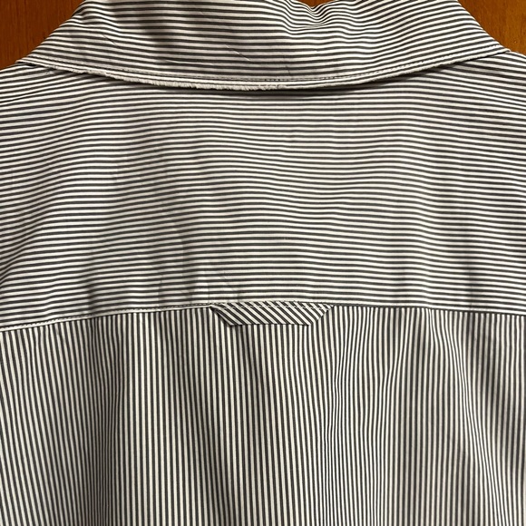 Vince Men’s Long Sleeve Button Down - Picture 3 of 3